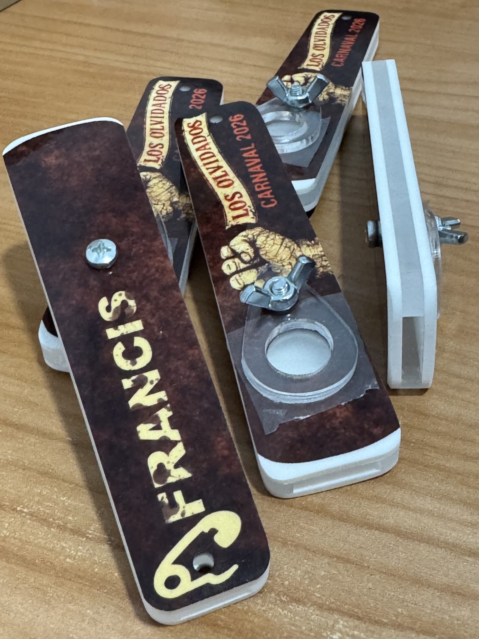 Pitos de metacrilato personalizados - Imagen 6