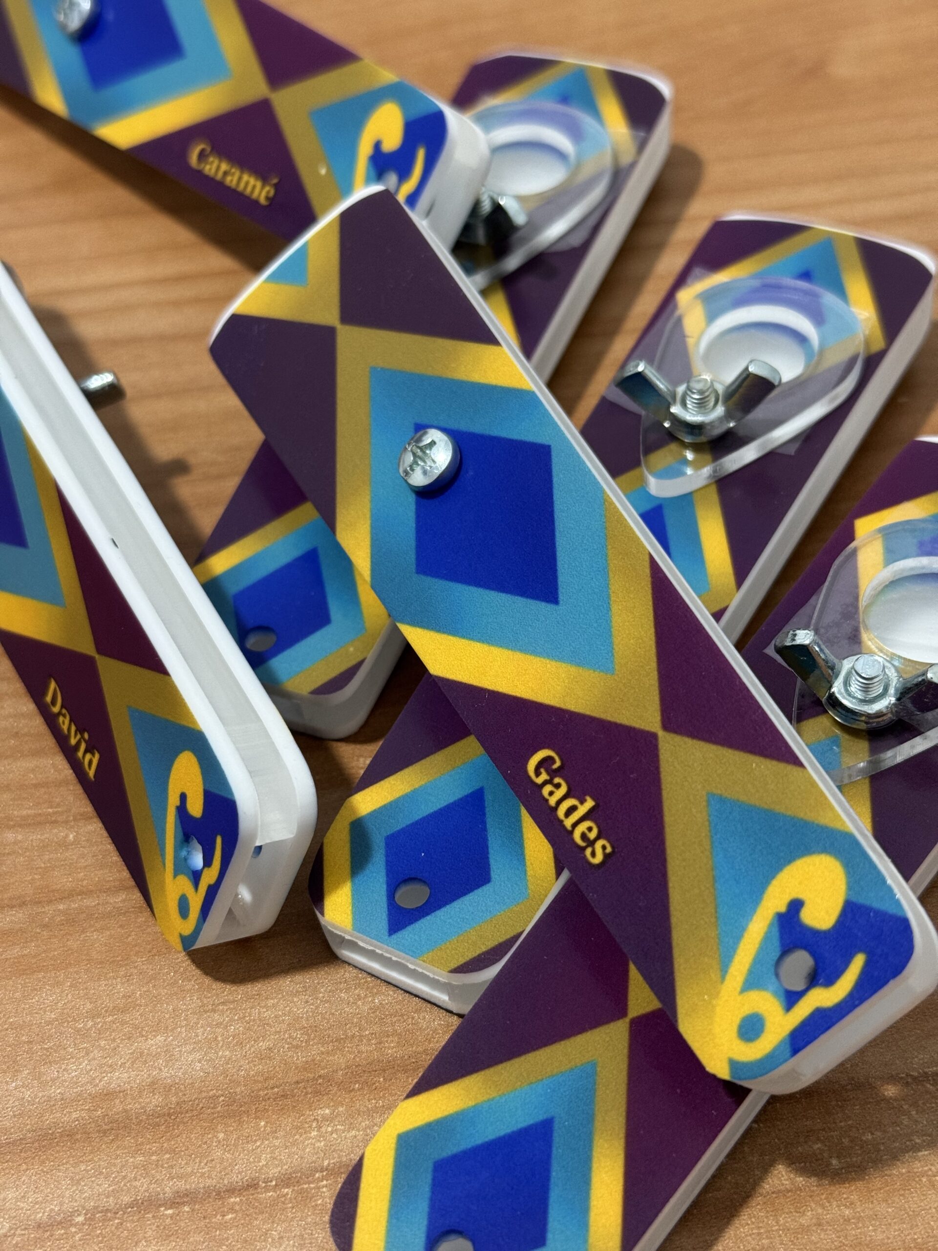 Pitos de metacrilato personalizados - Imagen 4