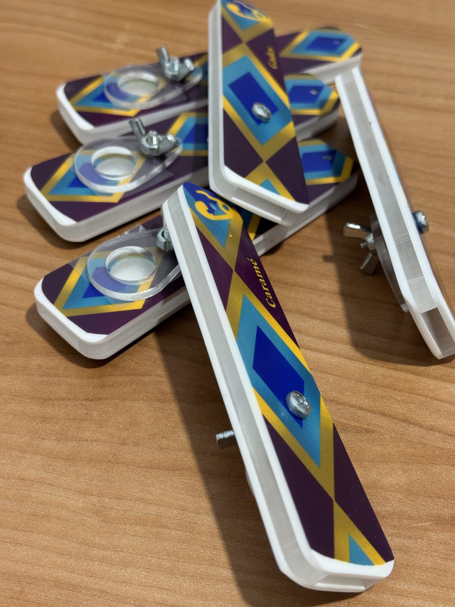 Pitos de metacrilato personalizados - Imagen 5